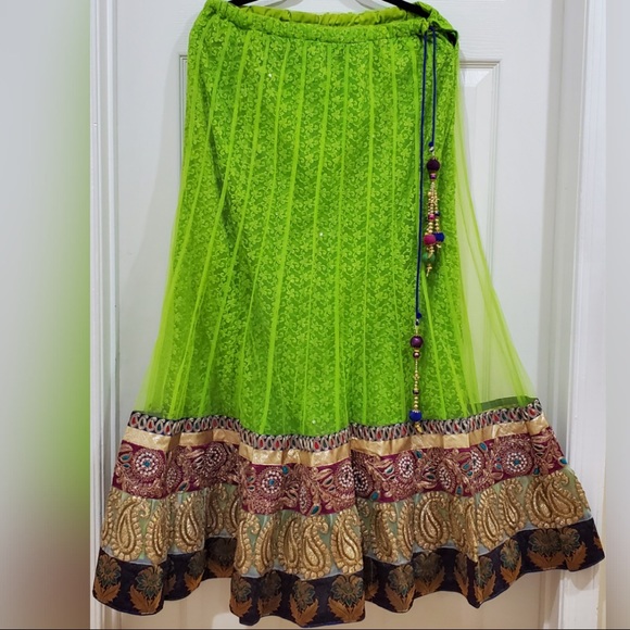 Indian Lehenga Outfit/ indian cloth / Pakistani outfit - Picture 2 of 5